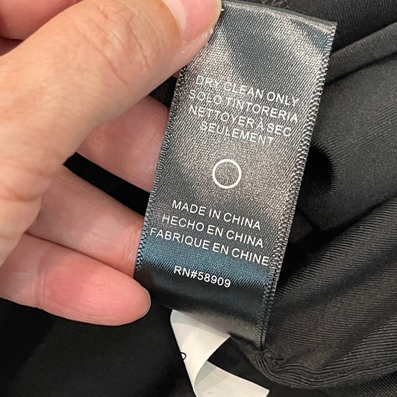 Gianni Bini Pilar Ruffle Black Dress Women's M Cold Shoulder Bodycon Stretch - Picture 11 of 15